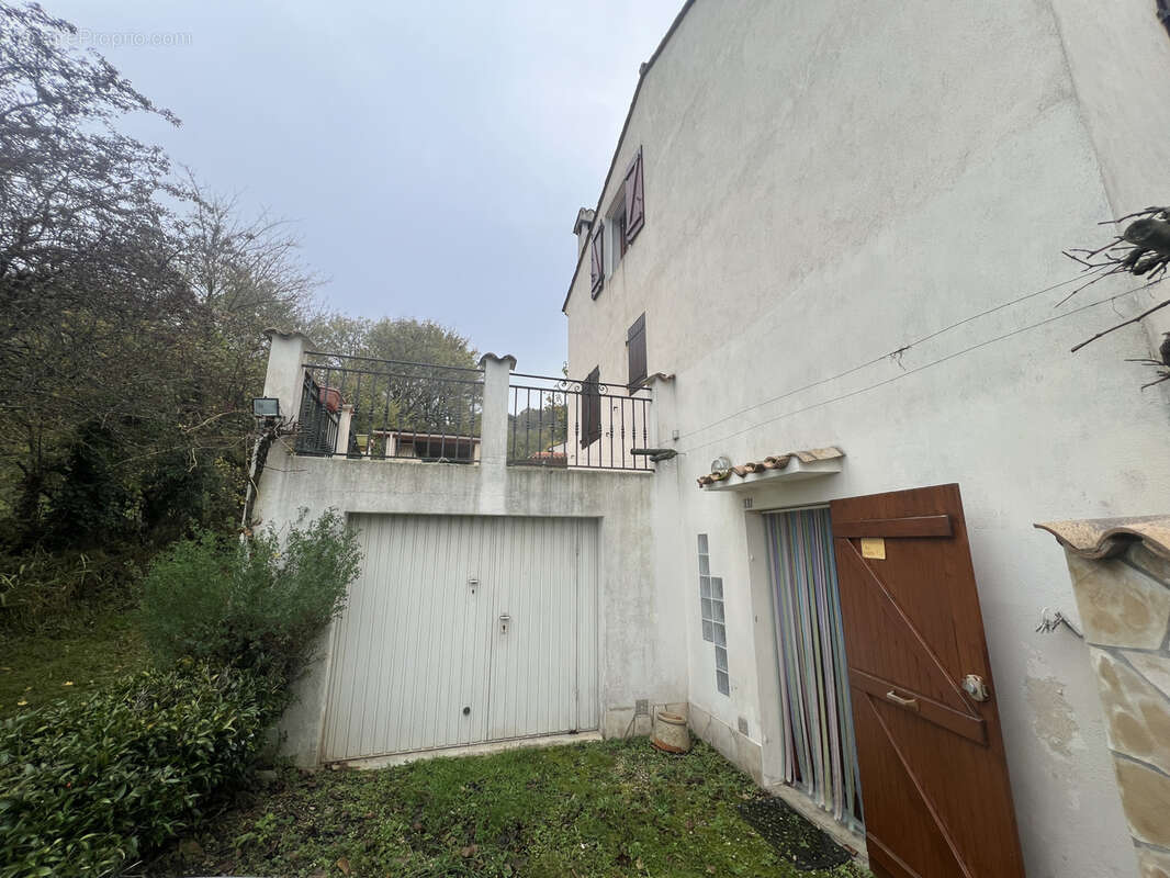 Maison à MASSAGUEL