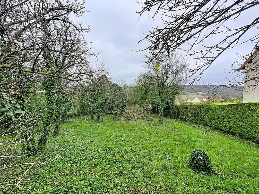 Terrain à GUERVILLE