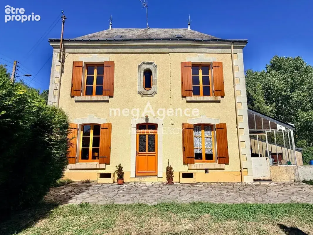 Maison à LES PONTS-DE-CE