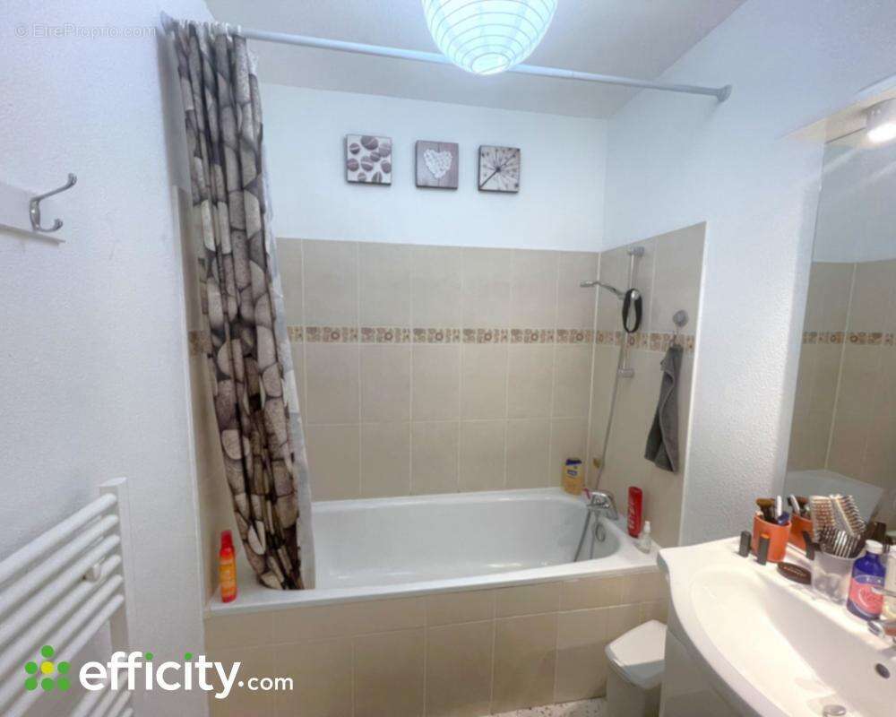 Appartement à SAINT-SEURIN-SUR-L&#039;ISLE