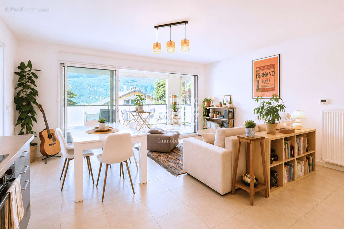 Appartement à BRISON-SAINT-INNOCENT