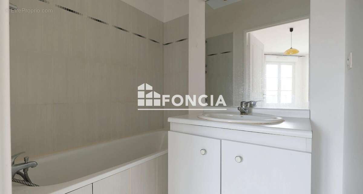 Appartement à SAINT-FARGEAU-PONTHIERRY