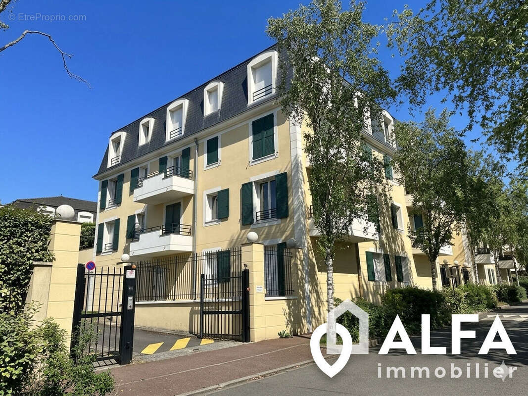 Appartement à SAINT-GRATIEN