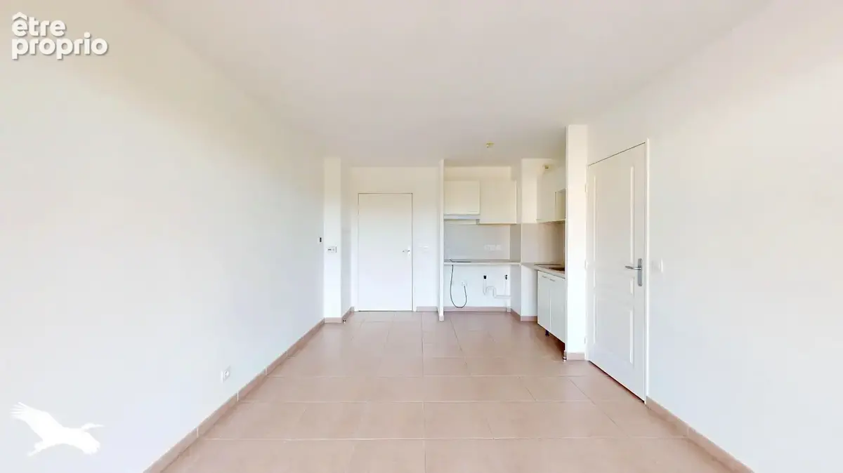 A VENDRE - Marseille 9e, Secteur Le Redon - Appartement 2 pièces 40m² avec terrasse et place de parking privative - photo 4
