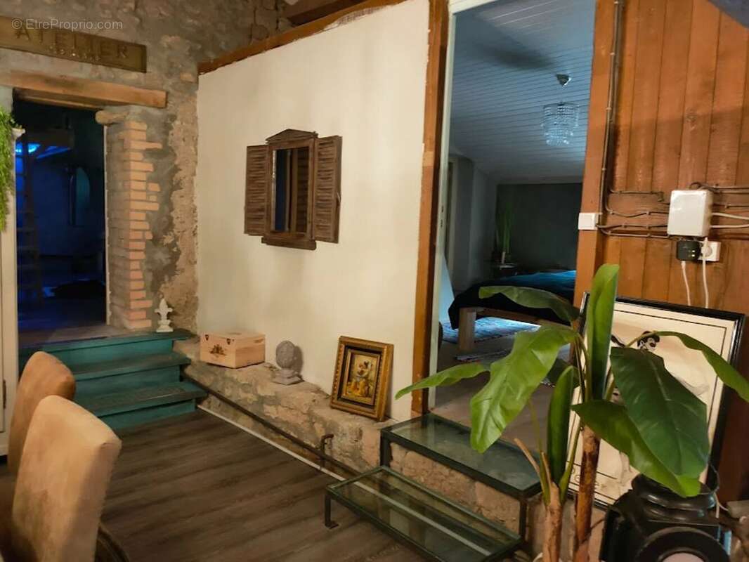 Maison à REGNEVELLE