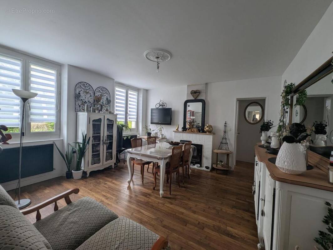 Photo 1 - Maison à BEAUVAIS