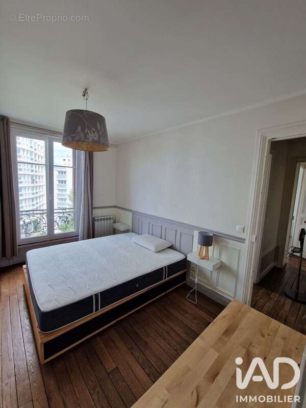 Appartement 68 m² à Paris-15e  - photo 4
