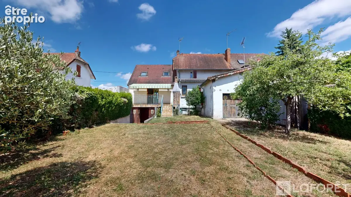 Maison t6 à moulins - photo 2