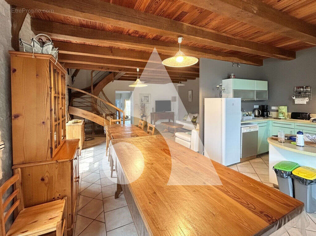 Maison à SAINT-MATRE