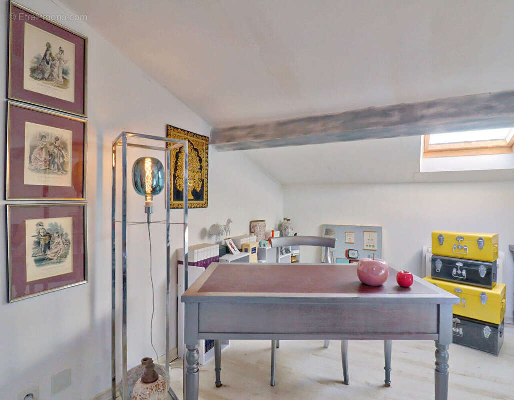 Maison à FORCALQUIER