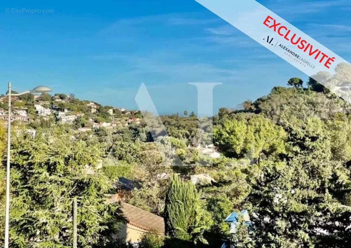 Appartement à VALLAURIS