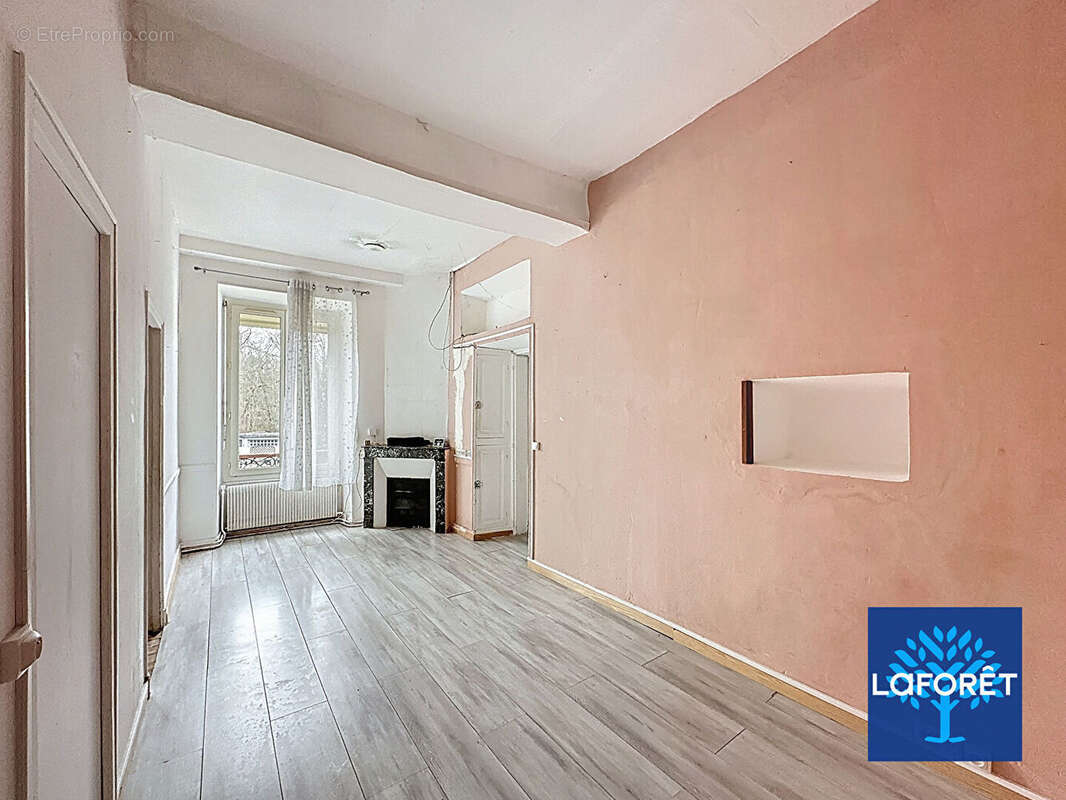 Maison à LA FERTE-ALAIS