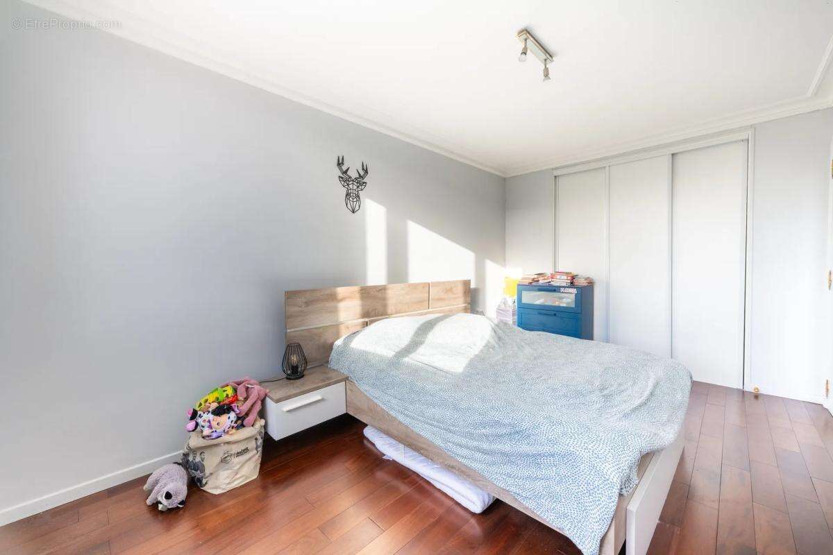 Appartement à COLOMBES