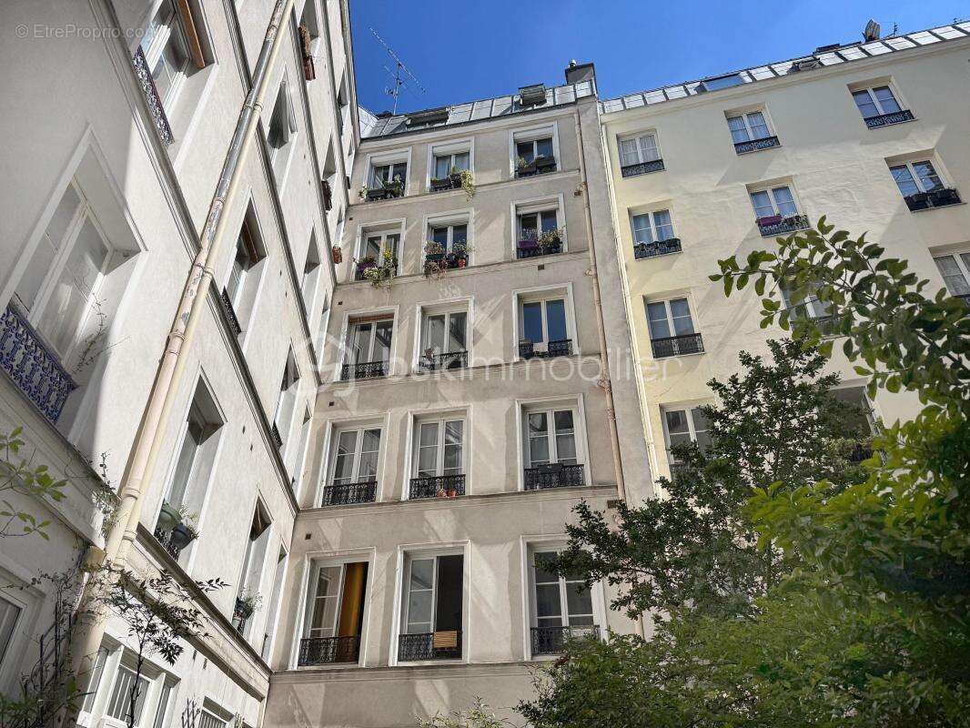 Appartement à PARIS-12E