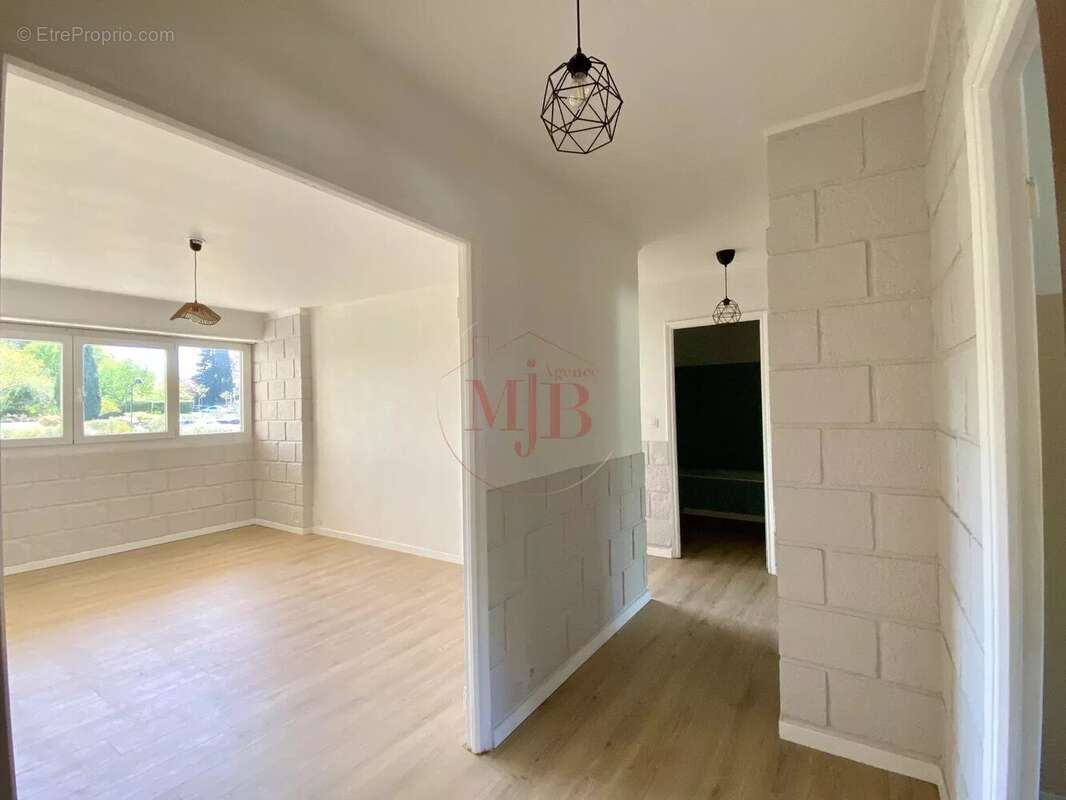 Appartement à AIX-EN-PROVENCE
