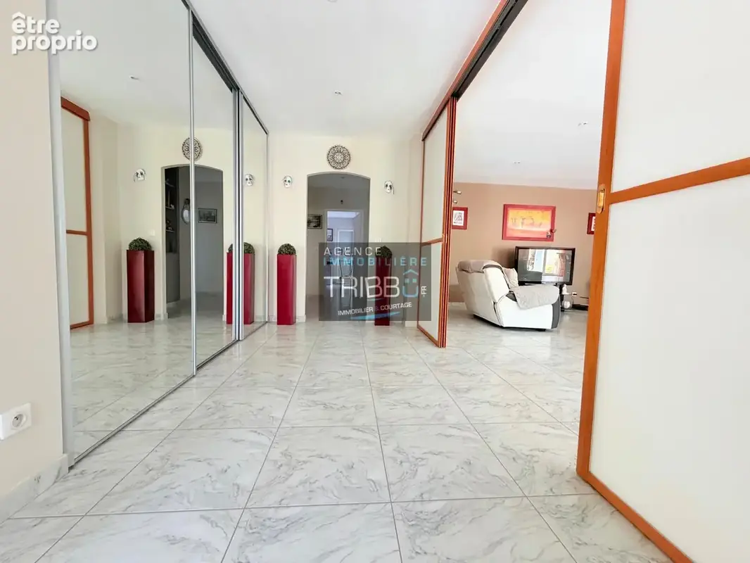 Toulouges - villa plain-pied - 154 m2 habitables, 4 pièces avec garage et jardin. - photo 15