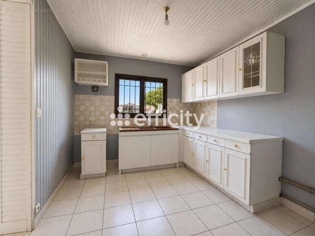 Maison 85 m² à Royan  - photo 3