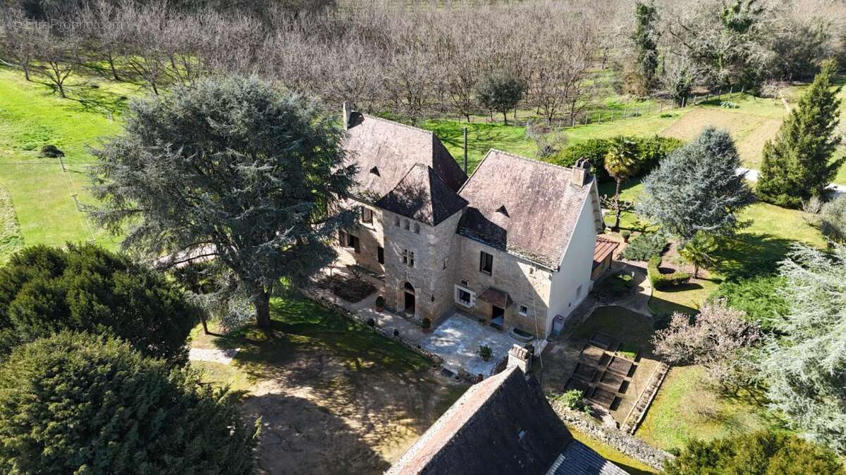 Maison à LA ROQUE-GAGEAC