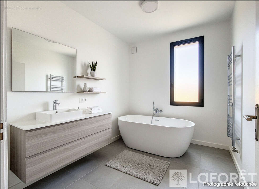 Maison à LA ROMAGNE