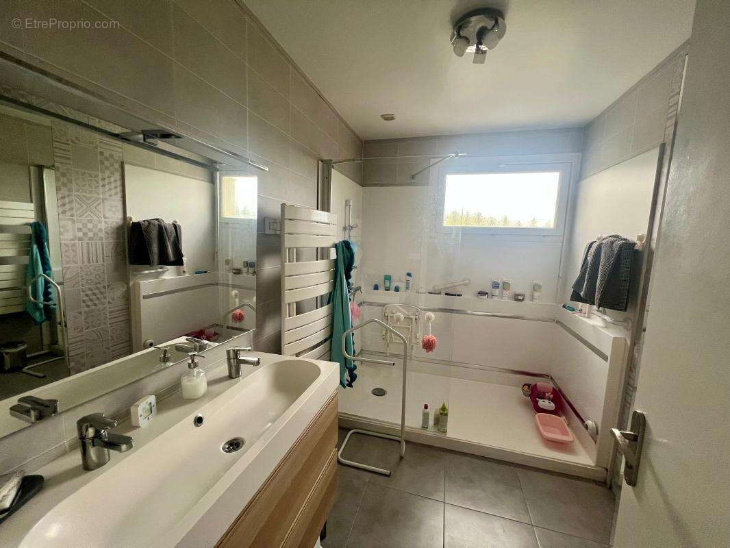 Maison à SAINT-LOUBES