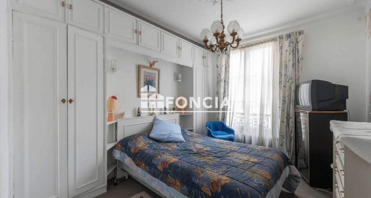 Appartement à PARIS-18E
