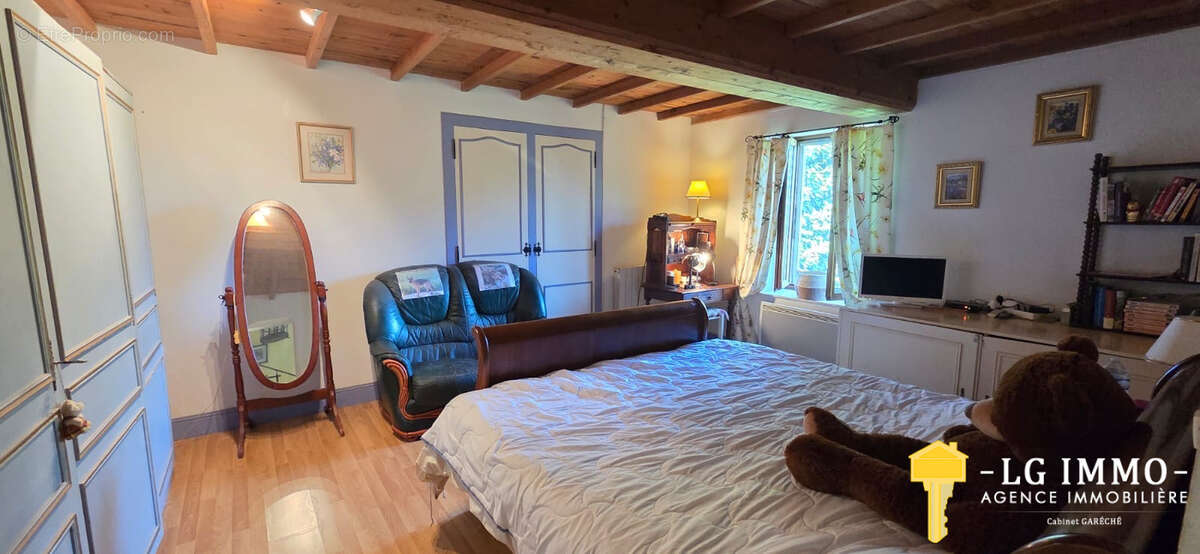 Maison à SAINT-DIZANT-DU-GUA