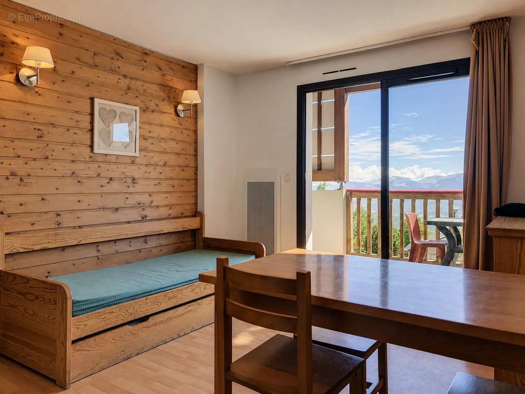 Appartement à FONT-ROMEU-ODEILLO-VIA