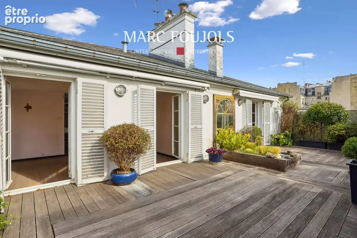 Paris XVII. Villa des Ternes. Appartement avec terrasse. - photo 17