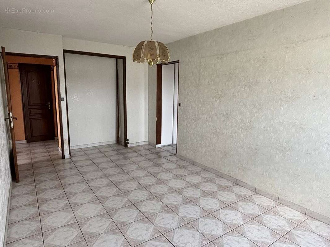 Appartement Lumineux à Maubeuge - photo 10