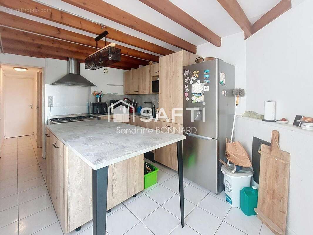 Maison 86 m² à Barzan  - photo 2