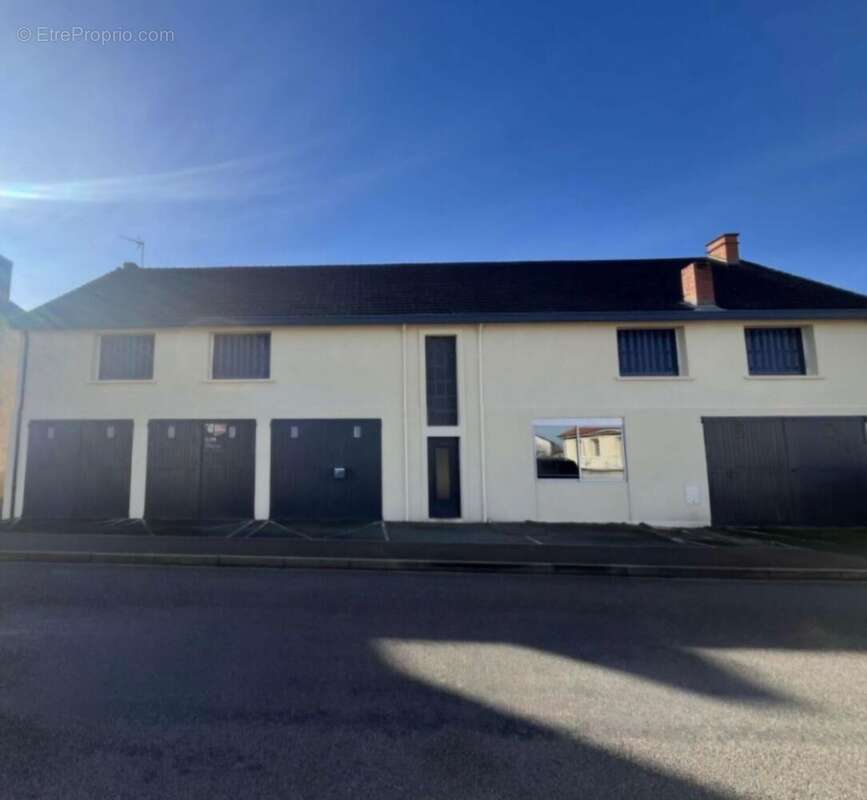 Photo 2 - Appartement à GENELARD