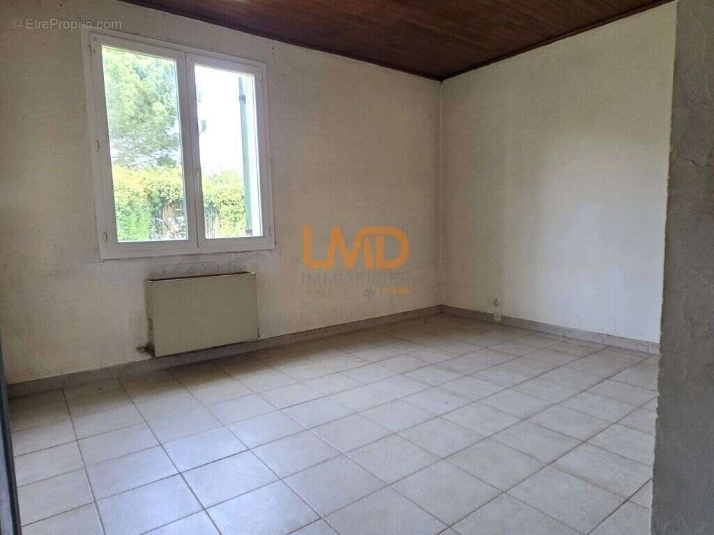 Maison à CABRIERES-D'AVIGNON