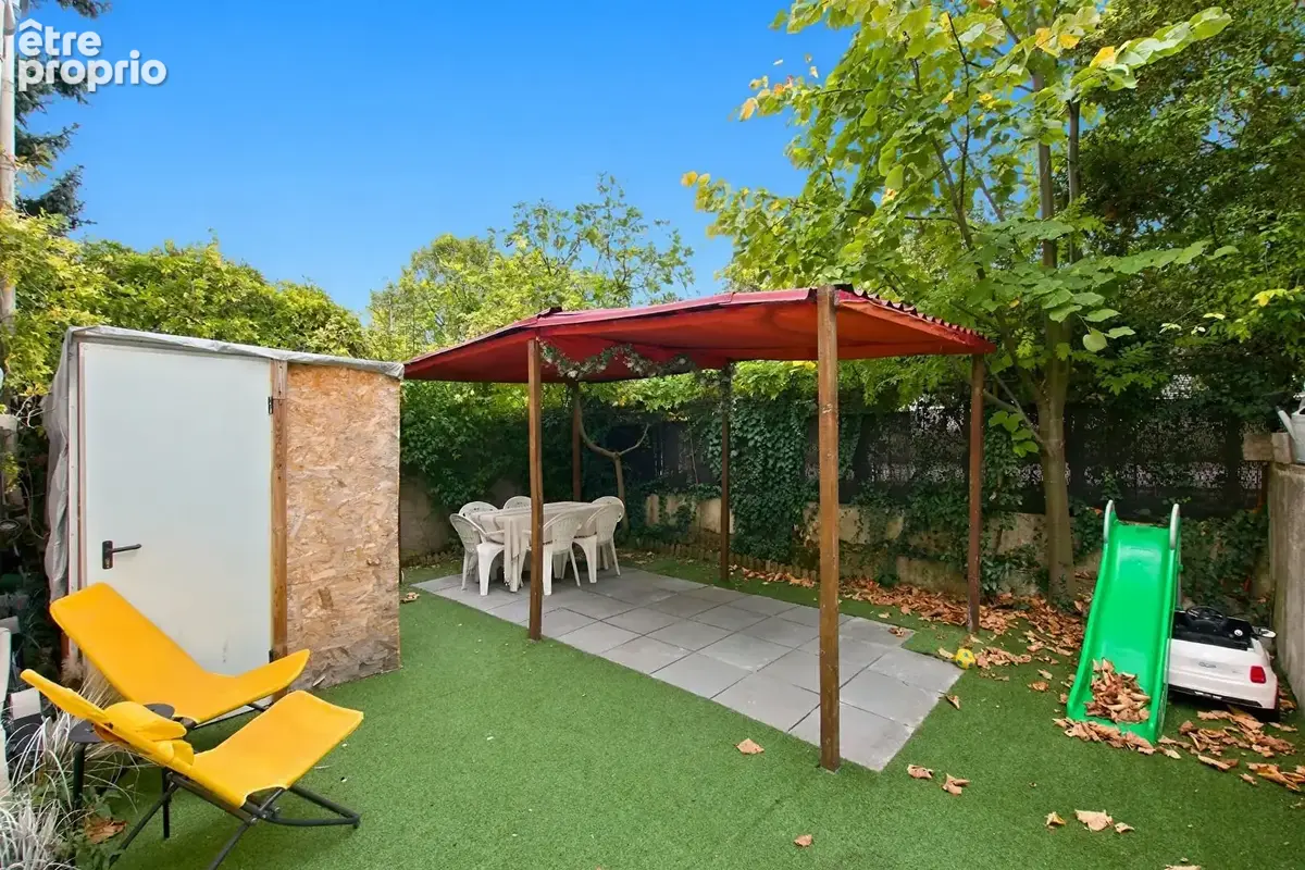 VITRY-SUR-SEINE _ Maison  7 pièces 112 m2 - photo 5