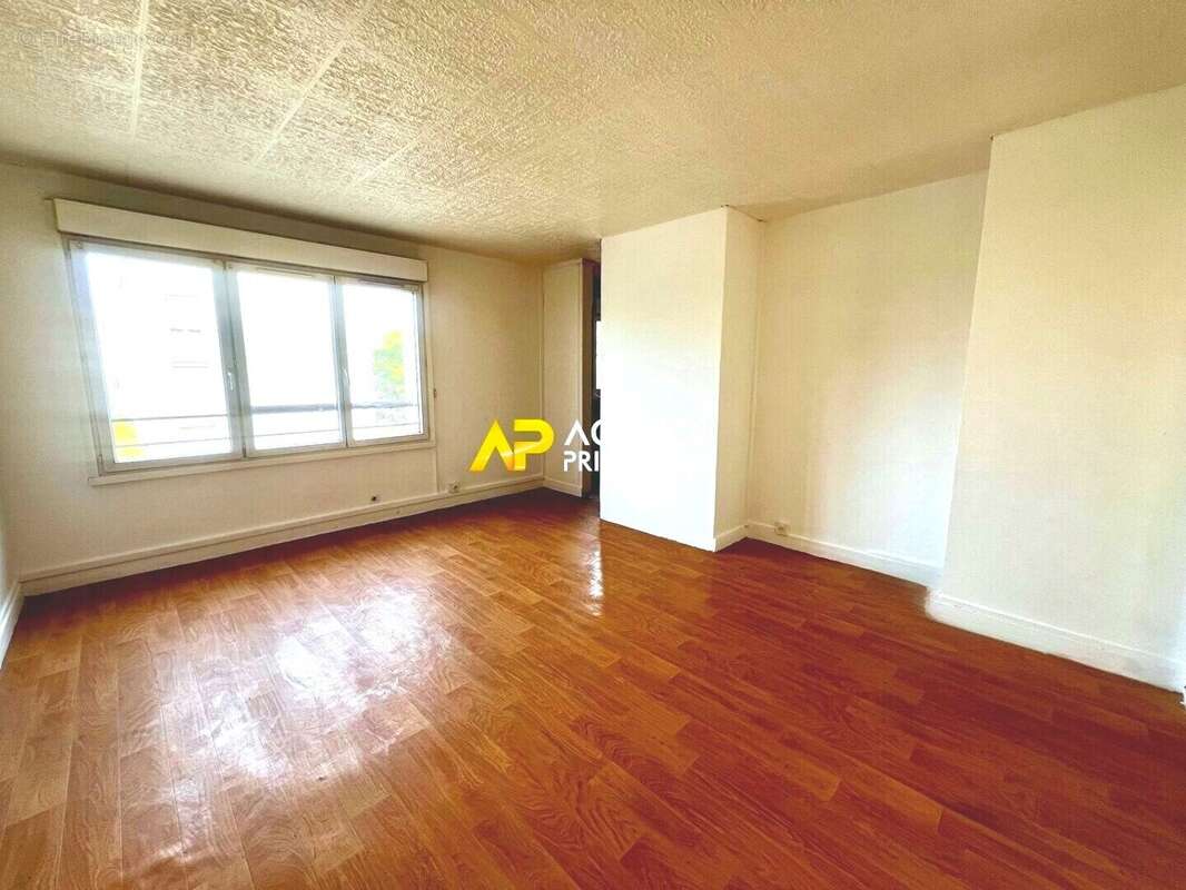 Argenteuil Appartement  3 pièce(s) 55 m2 12 min gare du Val - photo 2