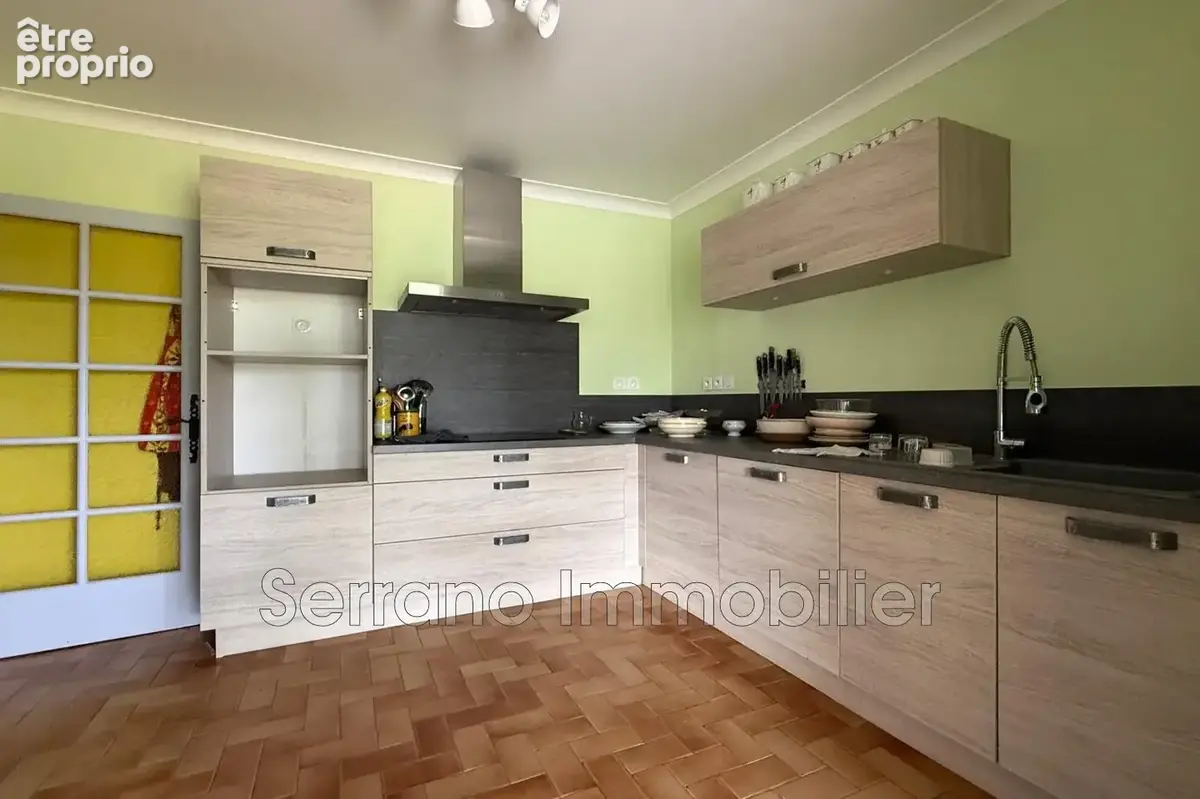 Maison 5 pièces 99 m² à vendre à Maillane (13910) - photo 4