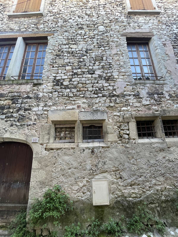 Maison à VAISON-LA-ROMAINE