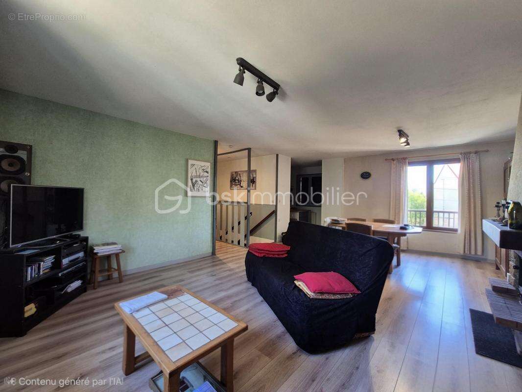 Maison . 5 pièces . 116 m² - photo 4