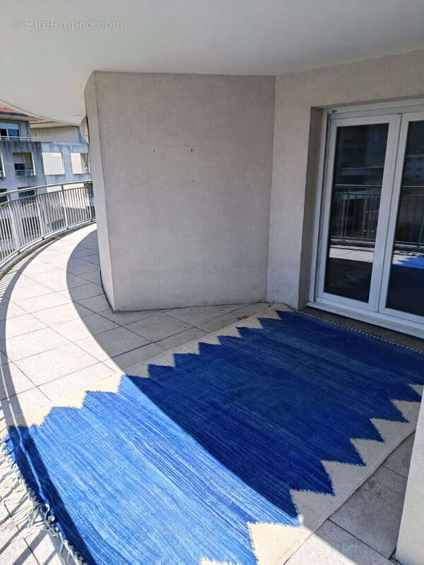 Appartement 100 m² à Annemasse  - photo 8