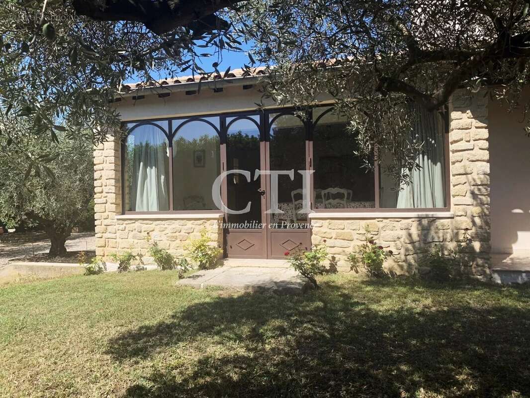 Maison à LE BARROUX