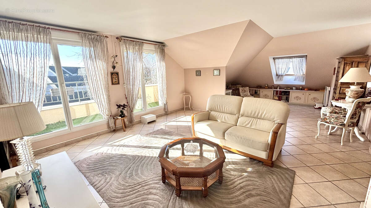 Appartement à SAINT-GRATIEN