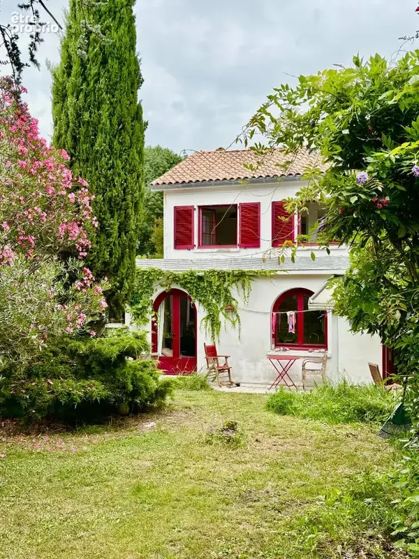 Maison PESSAC 177 m2 - quartier Noès - Bois du Burck - photo 1