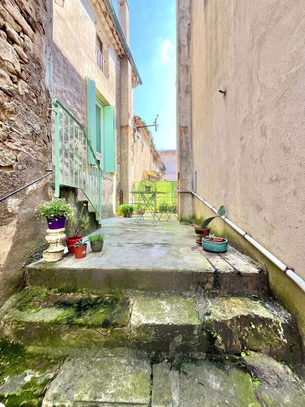 Appartement à VILLEMAGNE-L'ARGENTIERE