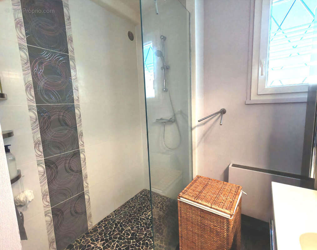 Maison à SAVIGNY-LE-SEC