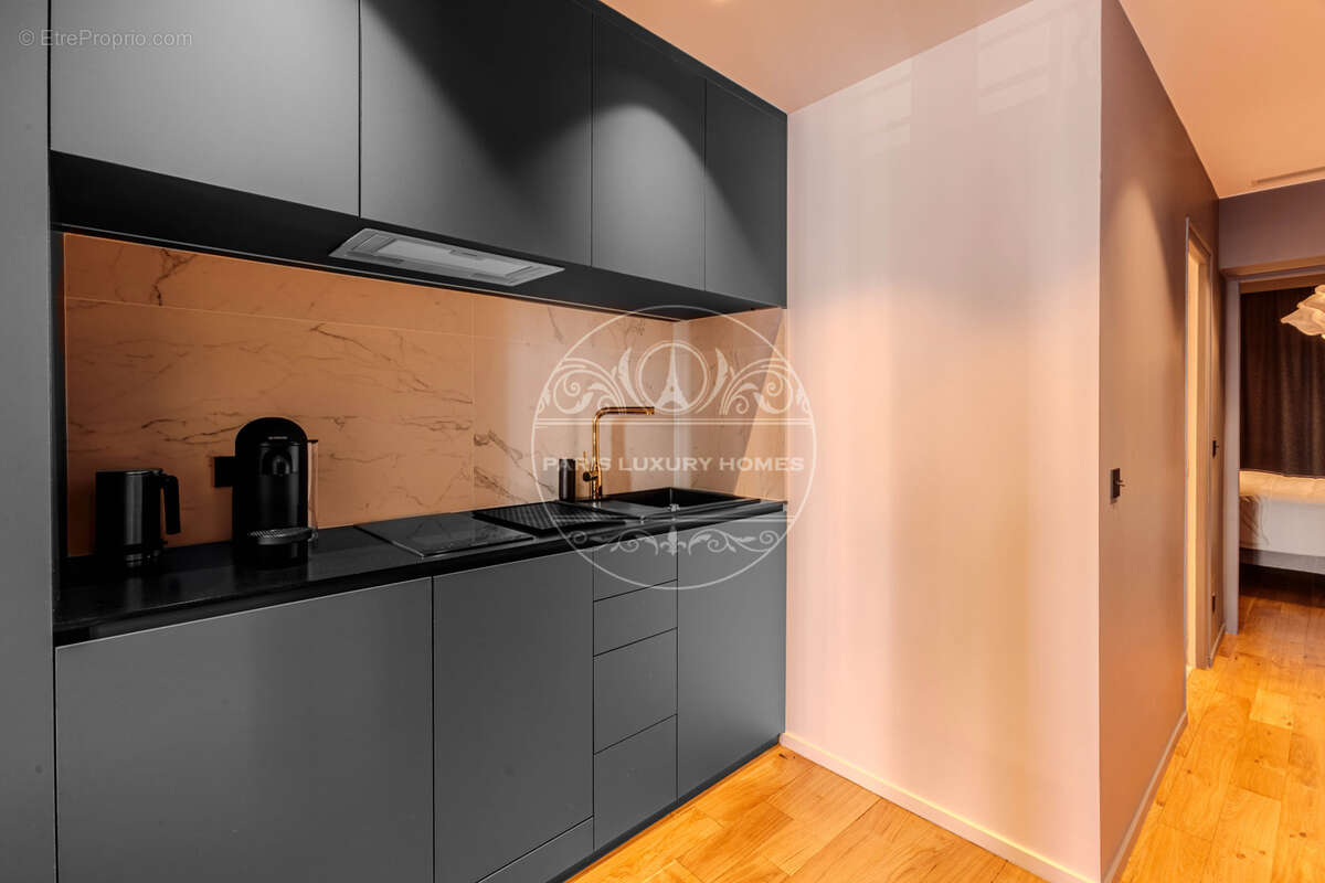 Appartement à PARIS-2E