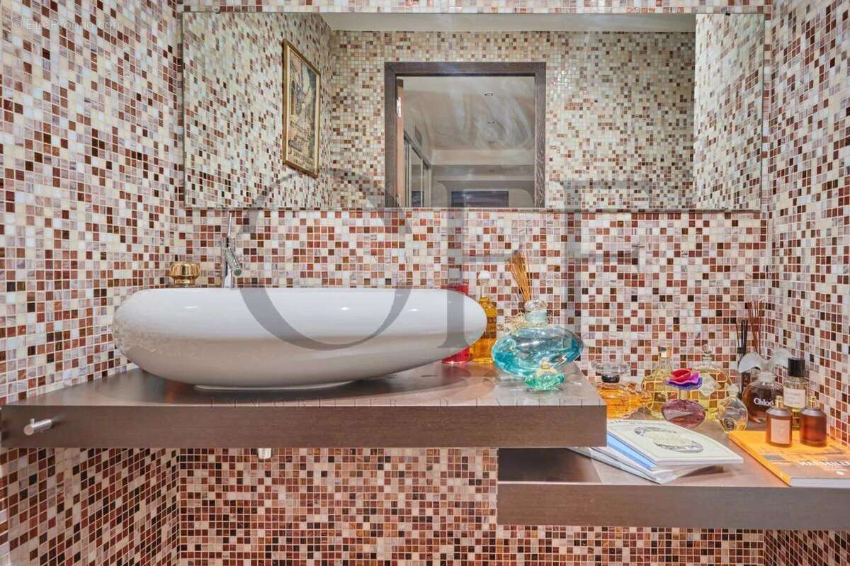 Appartement à MARSEILLE-7E