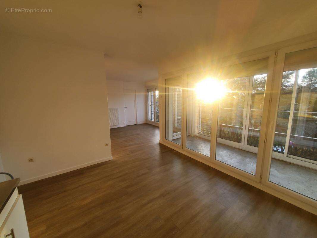 Appartement à SAINTE-LUCE-SUR-LOIRE