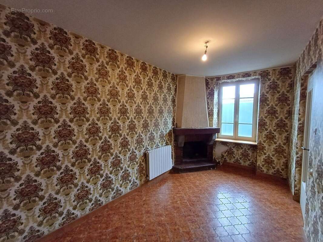 Maison à CHAS
