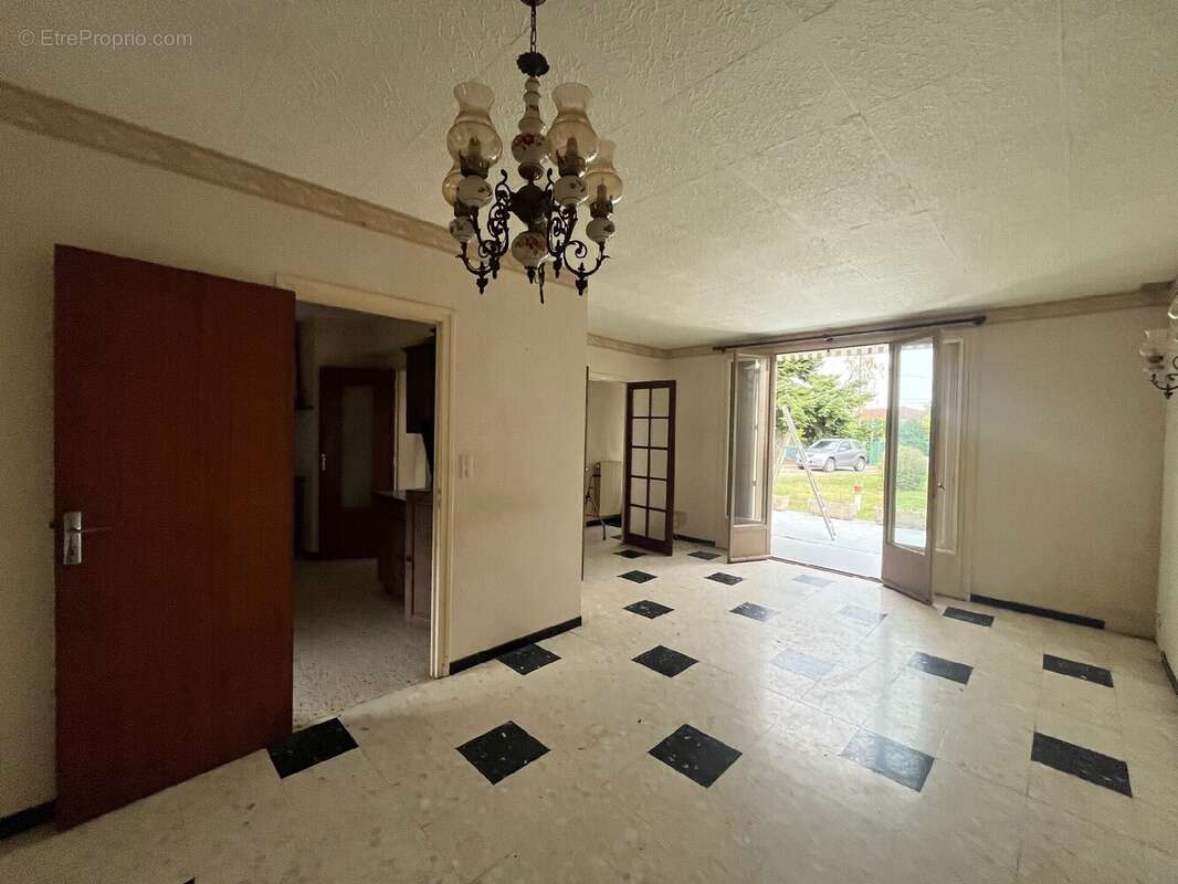 Maison à FONTENILLES