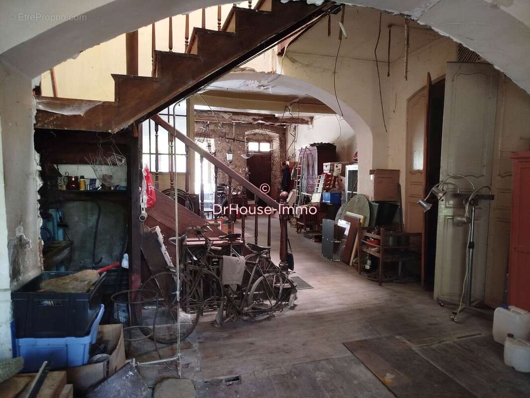 Maison à SAINTE-COLOMBE-SUR-L'HERS