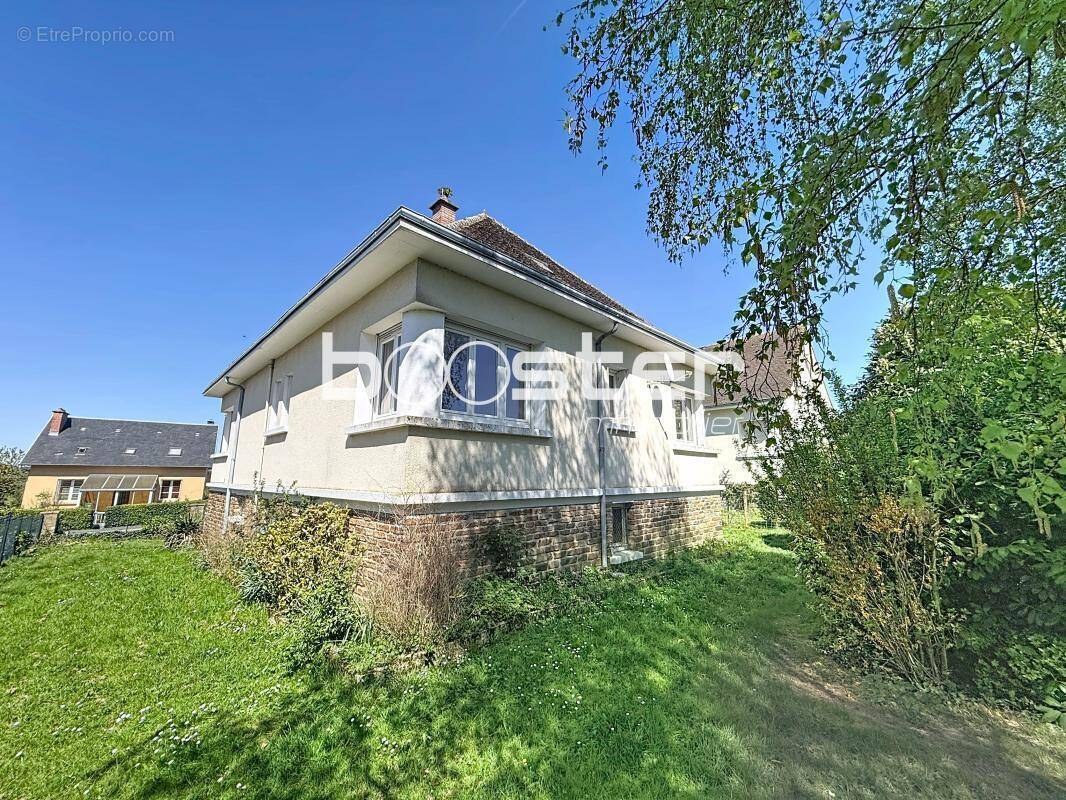 Maison à SAINT-YRIEIX-LA-PERCHE